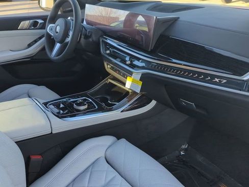 New 2026 BMW X7 xDrive40i w/ M Sport Package image 12