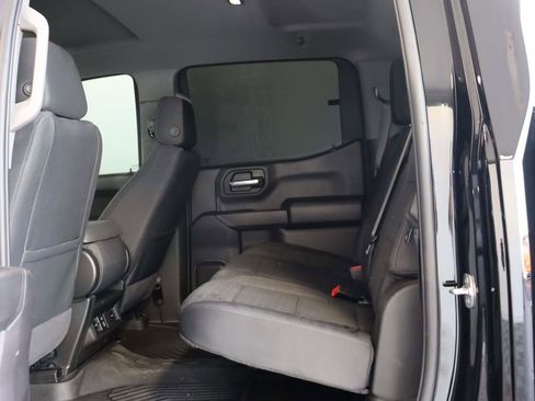 Certified 2026 Chevrolet Silverado 1500 Custom Trail Boss w/ LPO, Dark Essentials Package AWD/4WD image 15