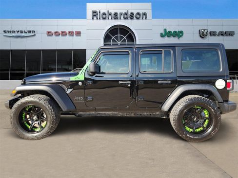 Used 2025 Jeep Wrangler Sport image 3