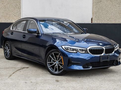 Used 2019 BMW 330i xDrive Sedan w/ Convenience Package AWD/4WD image 6