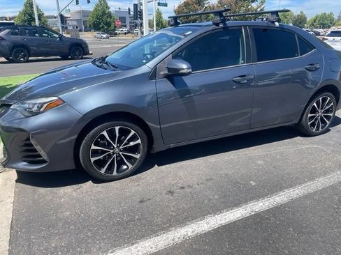 Used 2017 Toyota Corolla SE w/ SE Premium Package FWD image 13