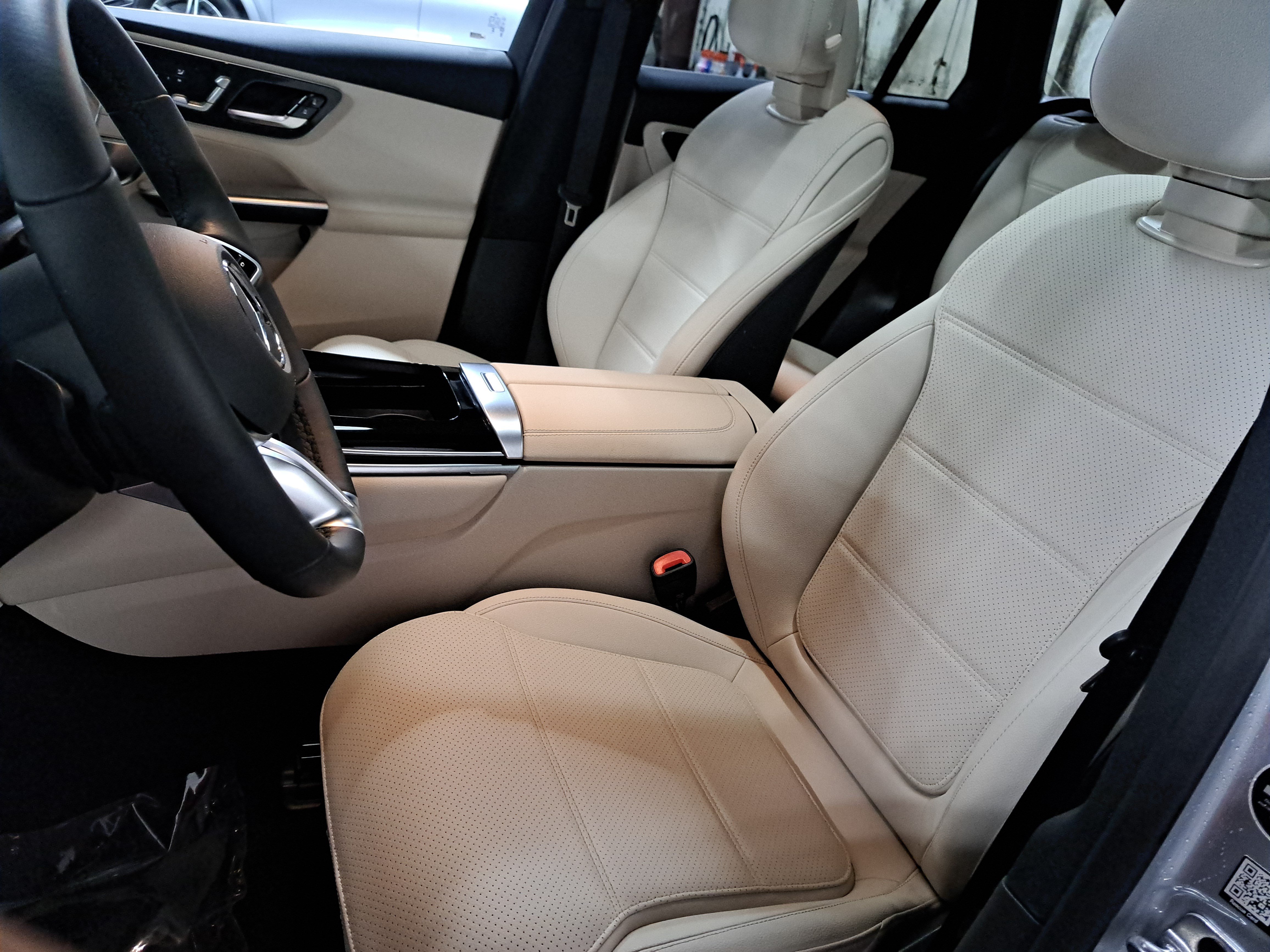 Used 2026 Mercedes-Benz GLC 300 image 17