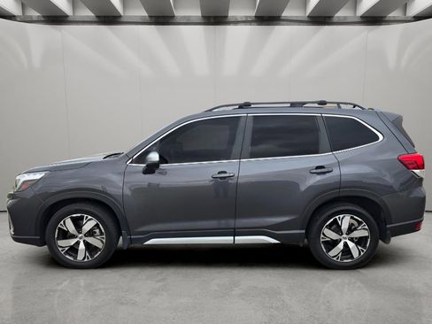 Used 2020 Subaru Forester Touring AWD/4WD image 2