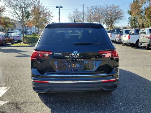 Used 2022 Volkswagen Tiguan SE image 5