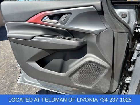 Certified 2024 Chevrolet Equinox EV RS image 21