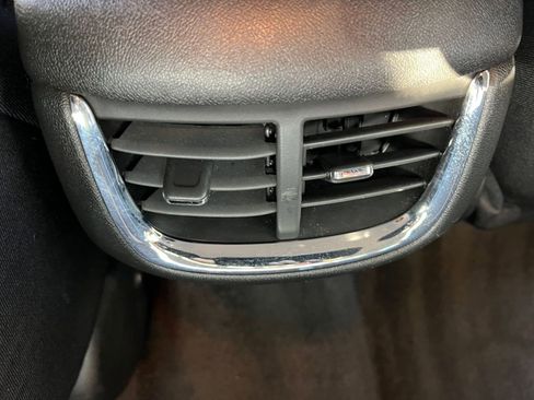 Used 2024 Chevrolet Malibu LT image 24