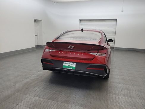 Used 2025 Hyundai Elantra Sport FWD image 7