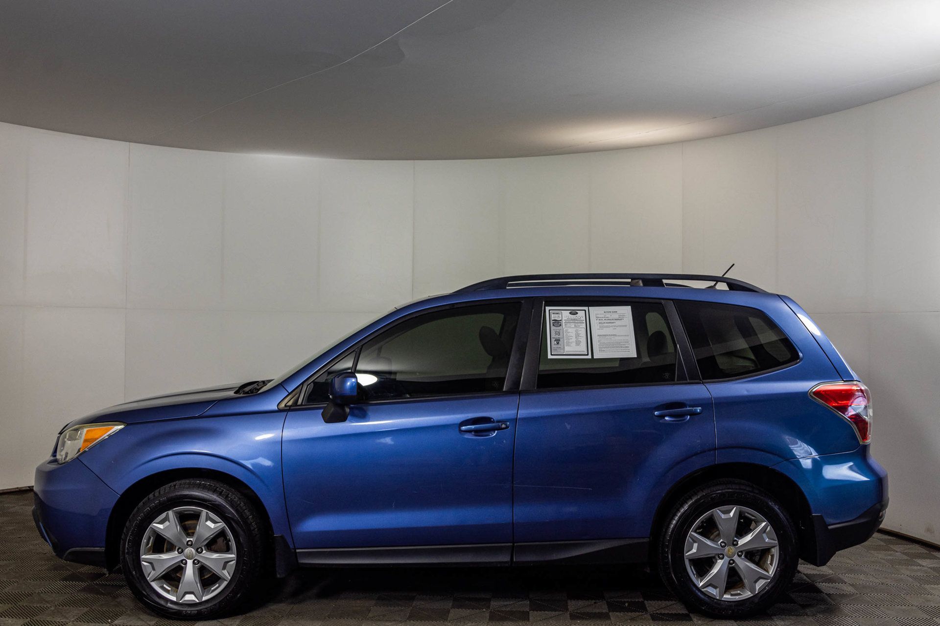 Used 2015 Subaru Forester 2.5i Premium w/ All-Weather Package AWD/4WD image 20