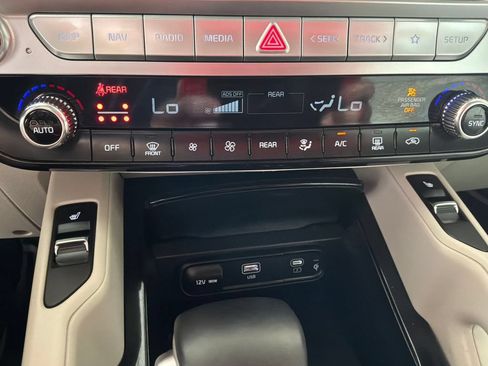 Used 2024 Kia Telluride S AWD/4WD image 26