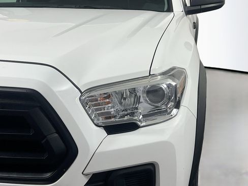 Used 2022 Toyota Tacoma SR w/ SX Package image 11