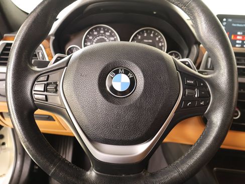 Used 2018 BMW 330i xDrive Sedan AWD/4WD image 3