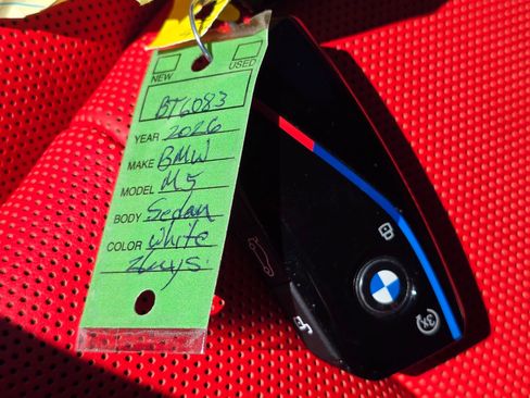 Used 2026 BMW M5 w/ Carbon Package AWD/4WD image 31