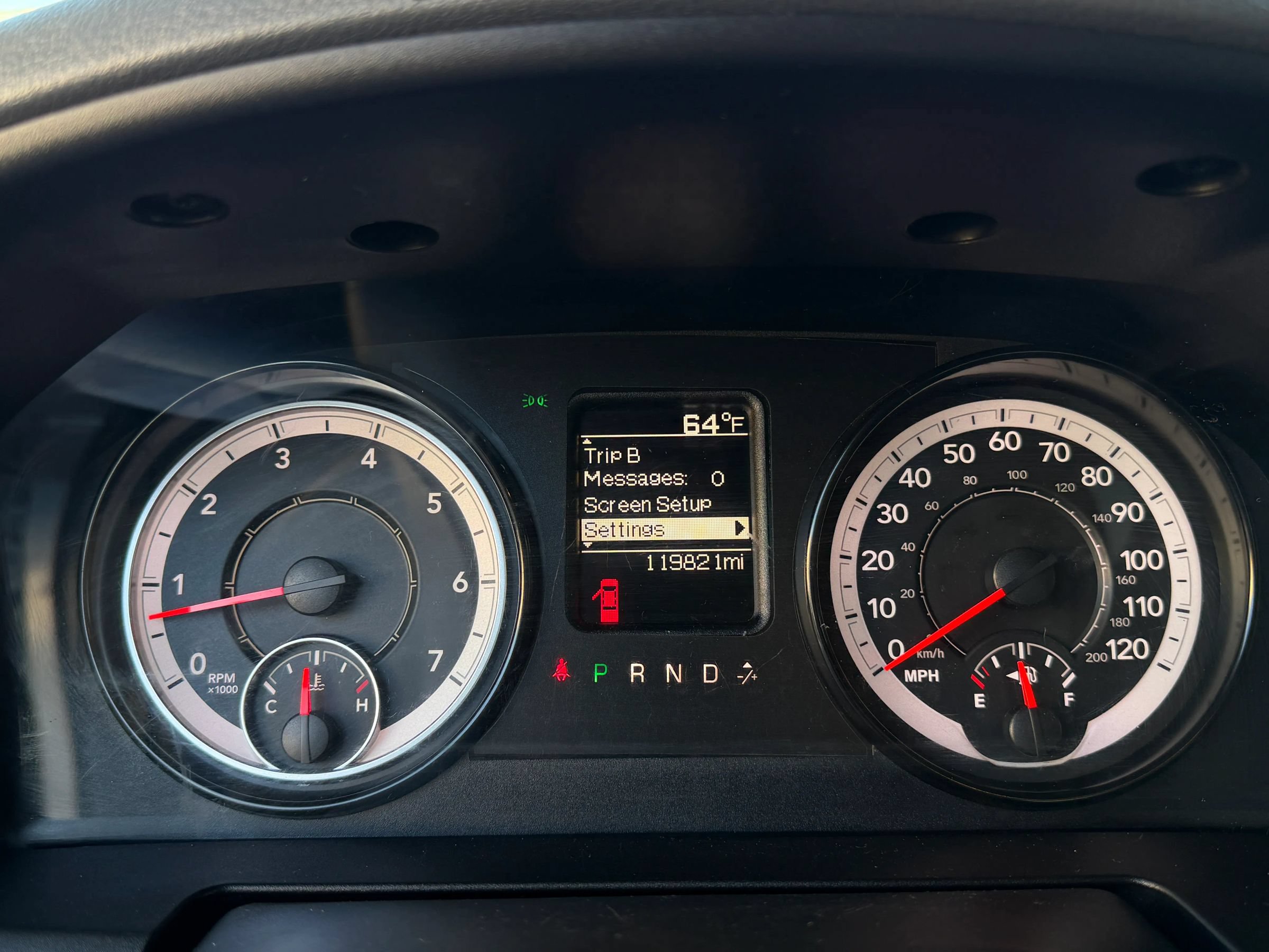 Used 2019 RAM 1500 ST AWD/4WD image 9