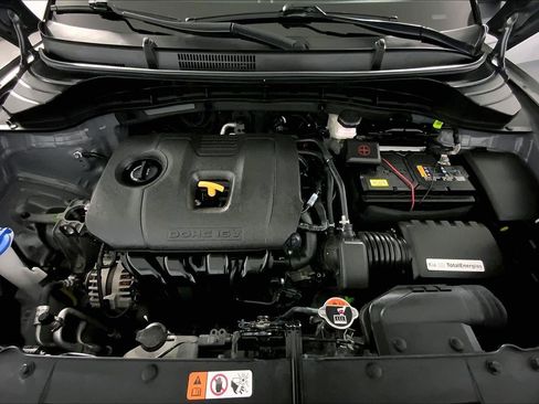 Certified 2025 Kia Soul LX w/ LX Technology Package FWD image 10