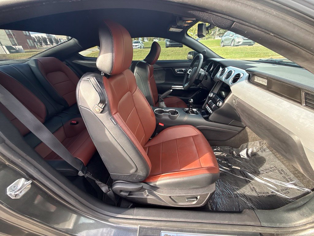 Used 2017 Ford Mustang GT Premium w/ Equipment Group 401A RWD image 37