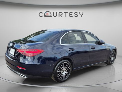Used 2023 Mercedes-Benz C 300 4MATIC Sedan image 7
