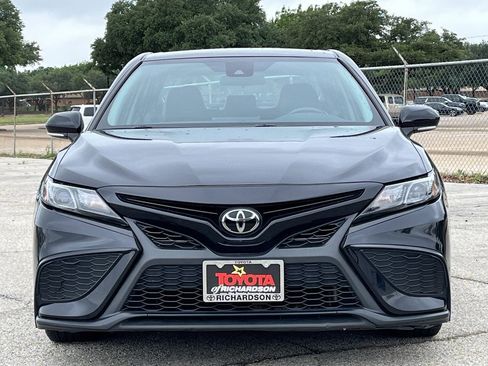 Used 2024 Toyota Camry SE FWD image 7