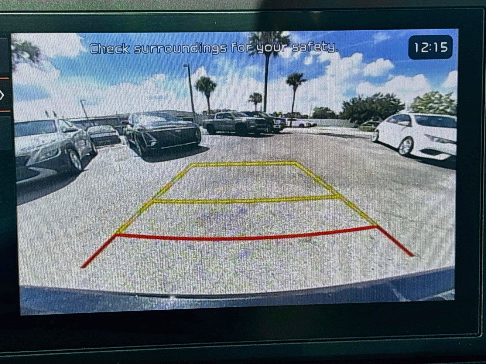 Used 2025 Kia Niro LX FWD image 13