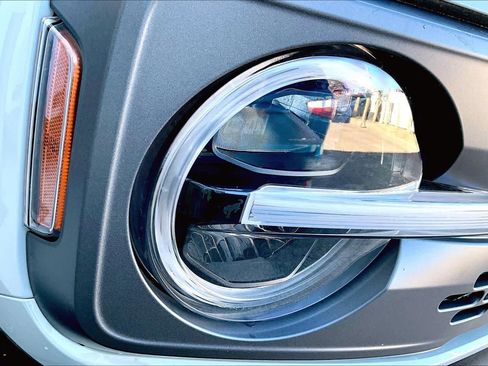 Certified 2024 Ford Bronco Badlands w/ Sasquatch Package image 26