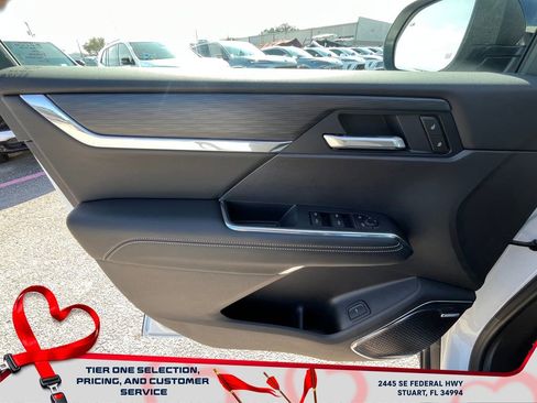 New 2026 GMC Acadia Elevation w/ Elevation Premium Package image 23