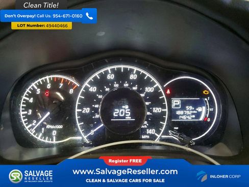 Used 2015 Nissan Versa Note SV w/ SV Convenience Package FWD image 12