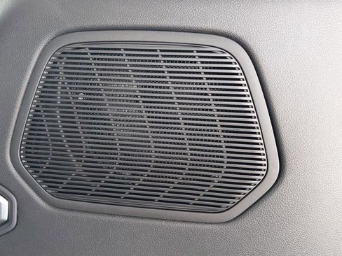 New 2026 Jeep Grand Cherokee Limited w/ Trailer Tow Package image 23