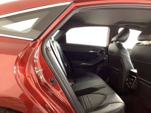 Used 2021 Toyota Avalon Touring image 12