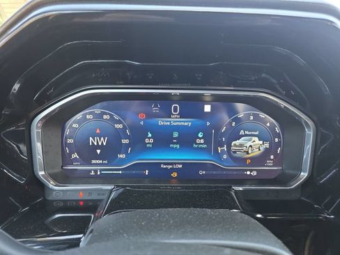 Used 2022 Chevrolet Silverado 1500 High Country w/ High Country Premium Package AWD/4WD image 22