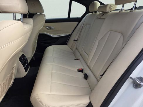 Used 2021 BMW 330i Sedan w/ Driving Assistance Package RWD image 21