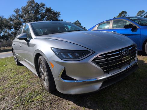 Used 2021 Hyundai Sonata SE image 1