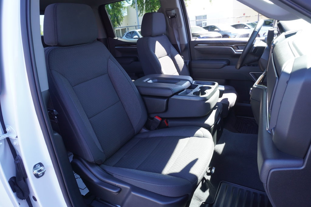 Certified 2026 GMC Sierra 1500 SLE w/ Preferred Package RWD image 17