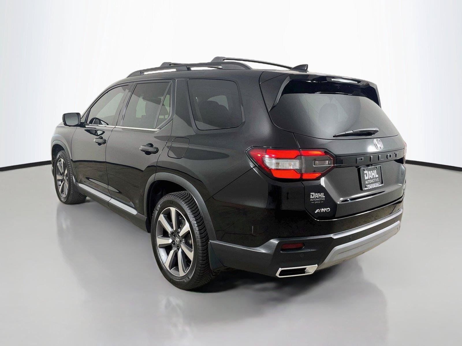 Used 2023 Honda Pilot Elite image 10