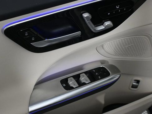Certified 2022 Mercedes-Benz C 300 4MATIC Sedan image 8