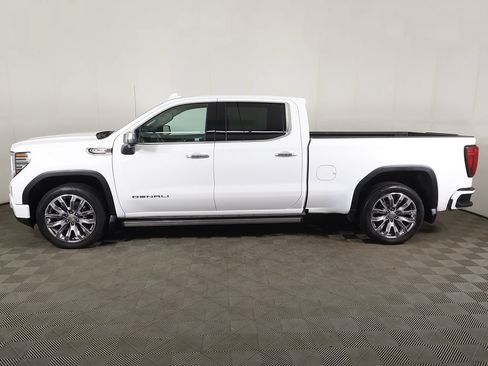 Used 2024 GMC Sierra 1500 Denali w/ Denali Reserve Package AWD/4WD image 22