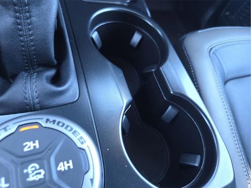 New 2025 Ford Bronco Outer Banks image 16