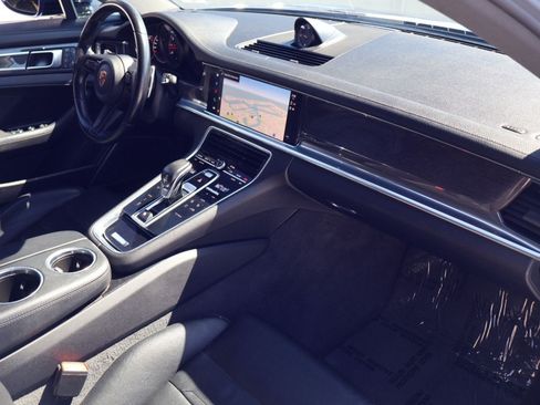 Certified 2023 Porsche Panamera 4 Platinum Edition AWD/4WD image 25