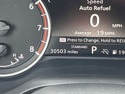 Used 2025 Nissan Rogue SV image 31