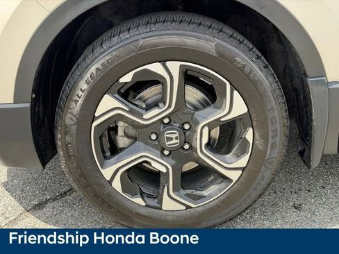 Used 2018 Honda CR-V Touring image 10