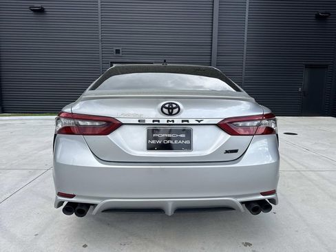 Used 2021 Toyota Camry XSE image 12