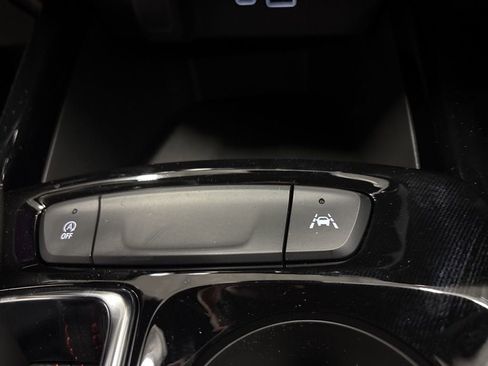 New 2026 Chevrolet Trax RS w/ Driver Confidence Package image 19