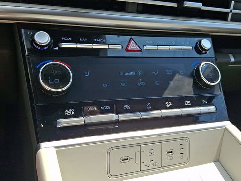 Certified 2026 Hyundai Santa Fe SEL AWD/4WD image 16