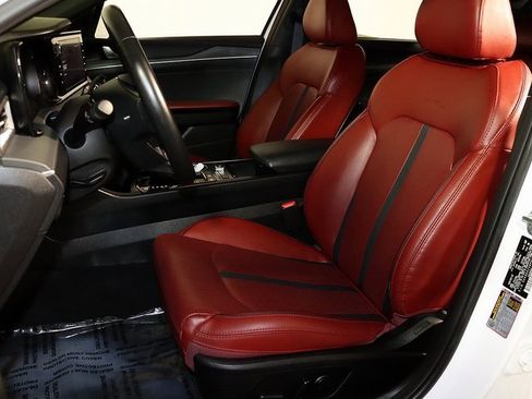 Used 2023 Kia K5 GT-Line w/ GT-Line Premium Package image 4