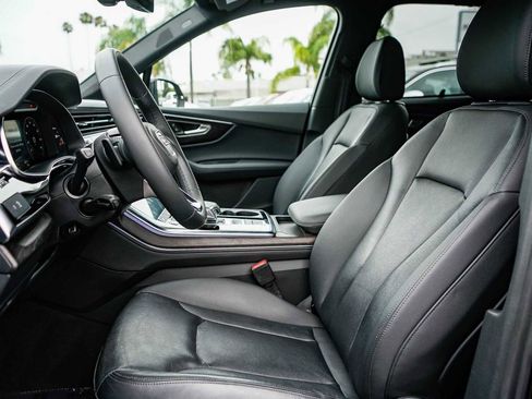 Used 2023 Audi Q7 2.0T Premium Plus w/ Premium Plus Package AWD/4WD image 16