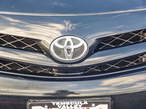 Used 2013 Toyota Corolla S image 12