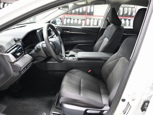Used 2025 Toyota Camry LE image 9