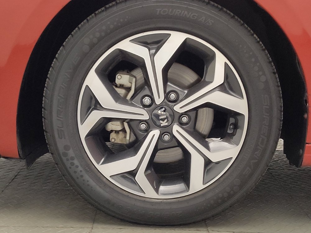 Used 2020 Kia Forte LXS FWD image 31