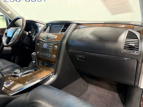 Used 2017 INFINITI QX80 w/ Driver Assistance Package image 26