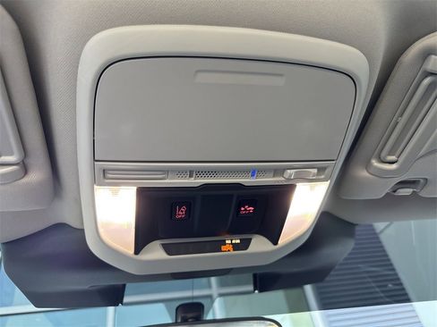 Certified 2023 Subaru Forester image 29