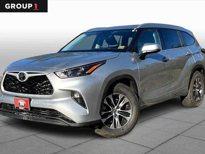 Certified 2022 Toyota Highlander XLE