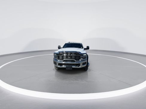 New 2026 RAM 5500 Tradesman w/ Chrome Appearance Group image 8